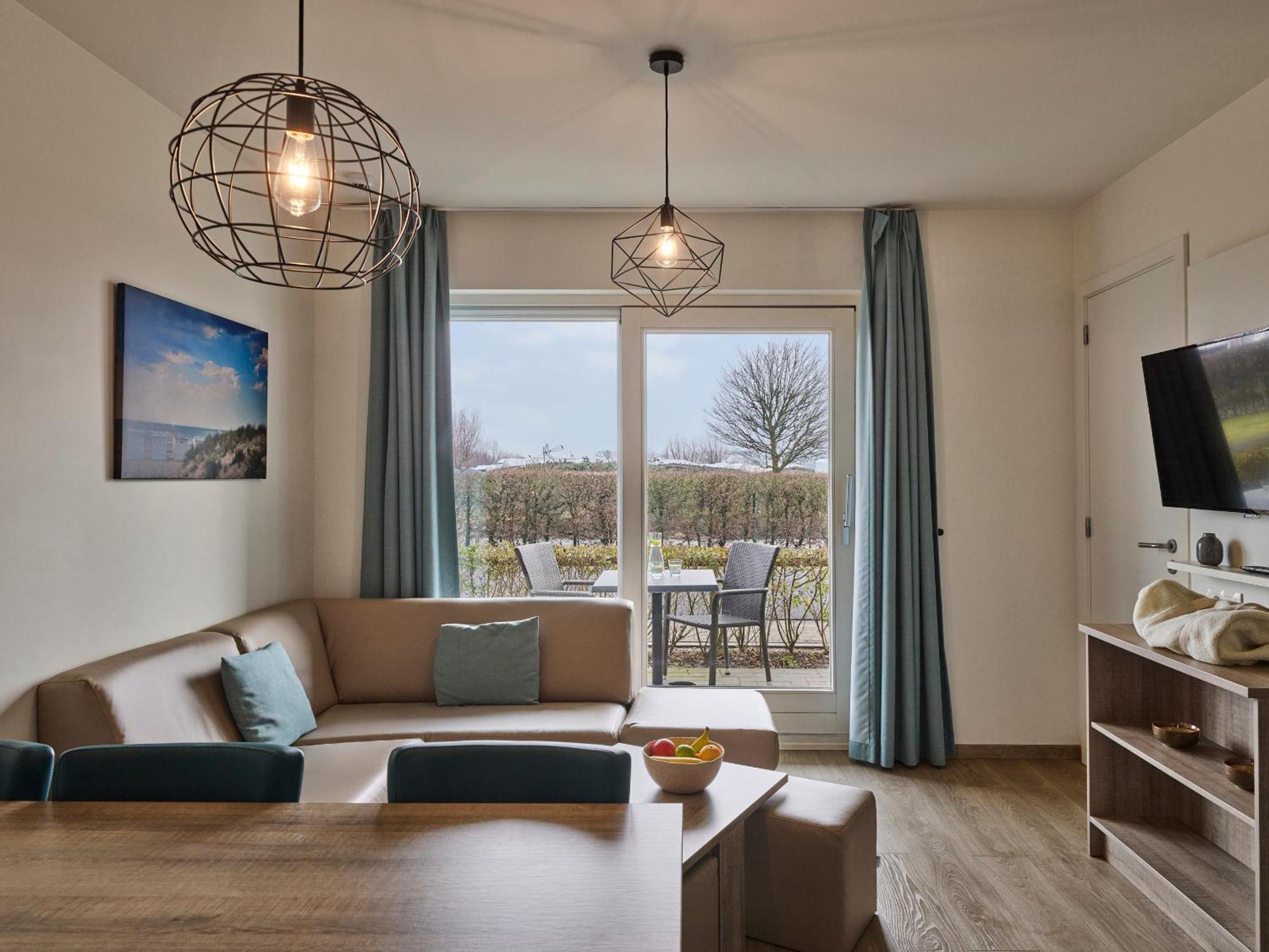 Holiday Suites นิวว์ปอร์ท ภายนอก รูปภาพ
